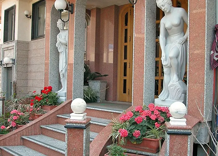 President Hotel